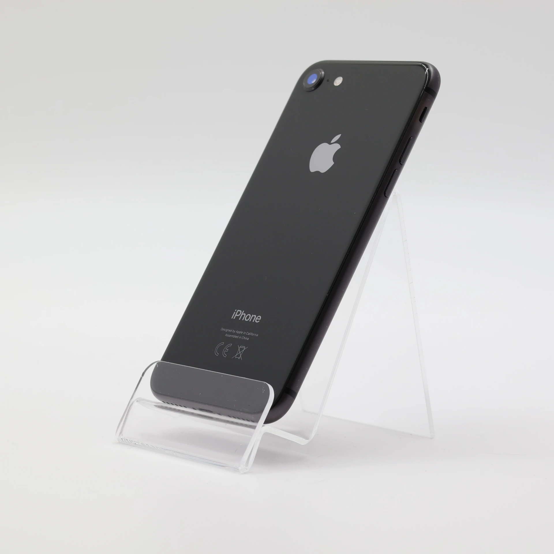 + Ajándékkal és 1 év garanciával! Felújított iPhone 8 64 GB Black