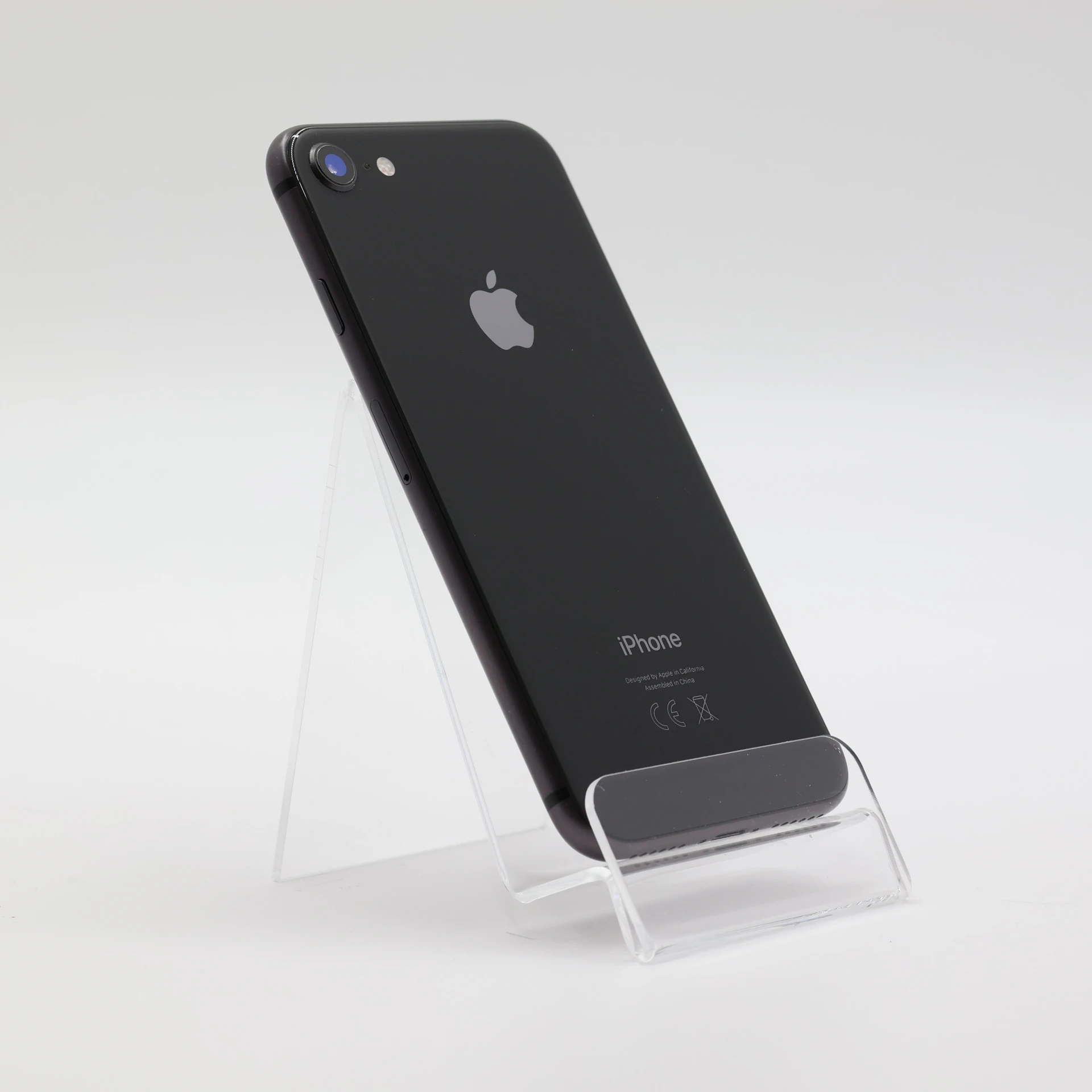 + Ajándékkal és 1 év garanciával! Felújított iPhone 8 64 GB Black