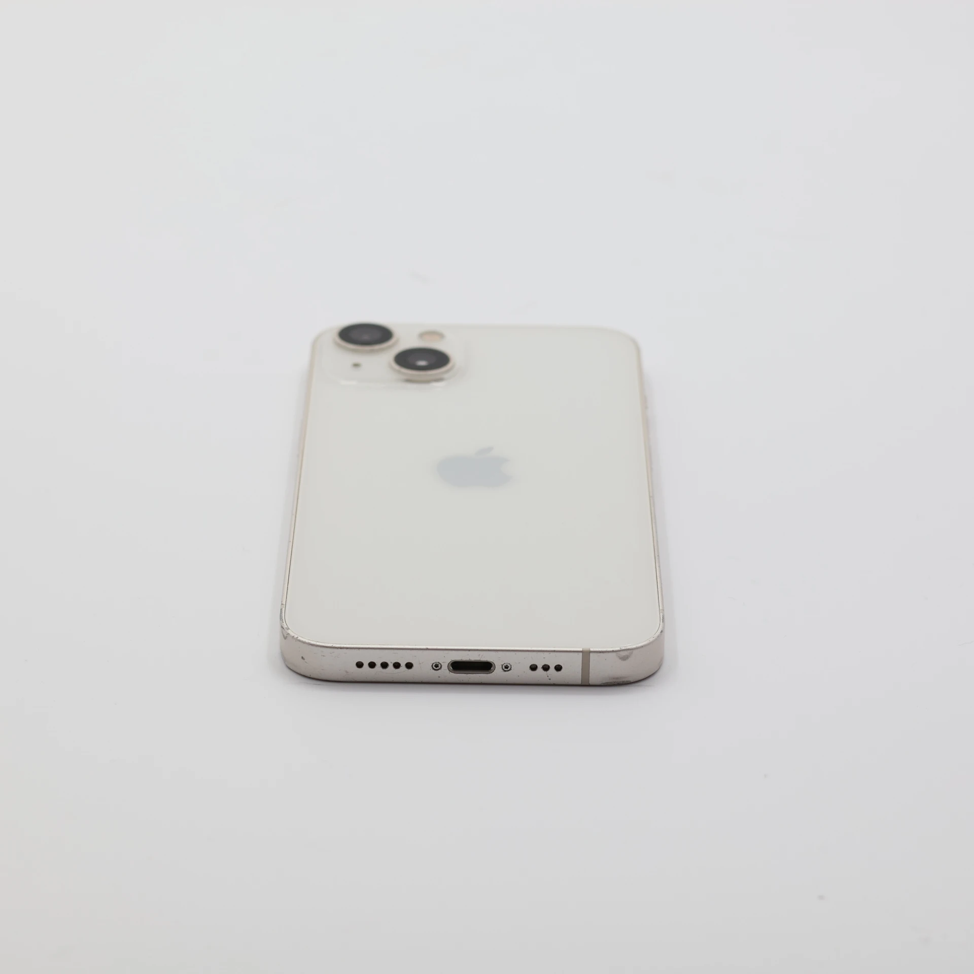 + Ajándékkal és 1 év garanciával! Felújított iPhone 13 128 GB Starlight