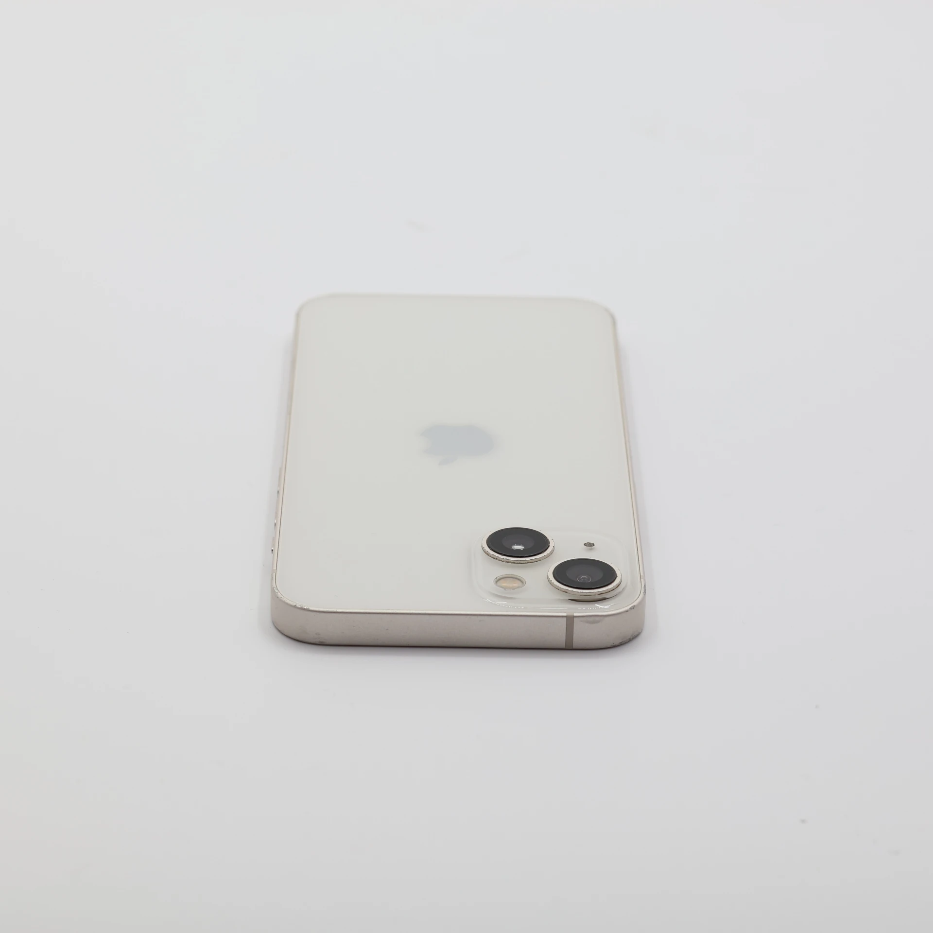 + Ajándékkal és 1 év garanciával! Felújított iPhone 13 128 GB Starlight