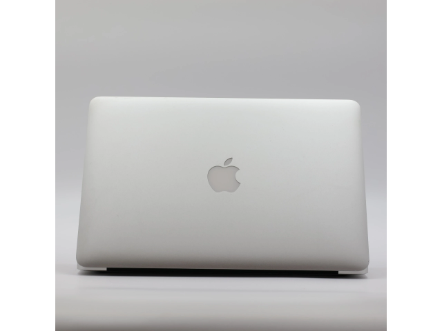 1 év garanciával! Felújított Apple Macbook AIR i5 2015 128 GB Silver