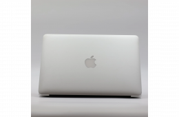 1 év garanciával! Felújított Apple Macbook AIR i5 2015 128 GB Silver
