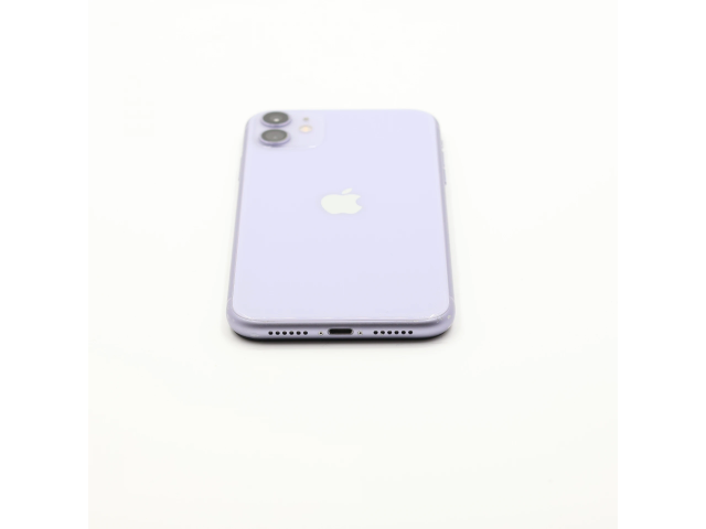+ Ajándékkal és 1 év garanciával! Felújított iPhone 11 128 GB Purple