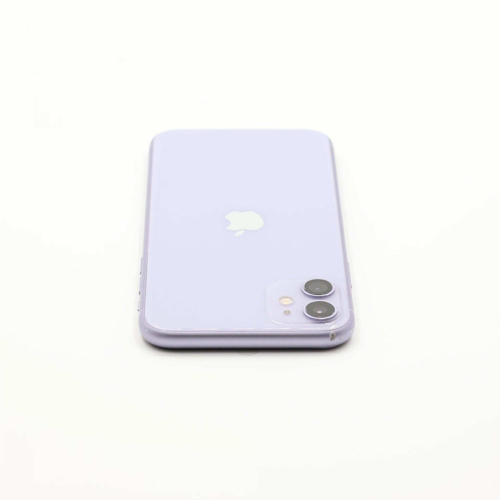 + Ajándékkal és 1 év garanciával! Felújított iPhone 11 128 GB Purple
