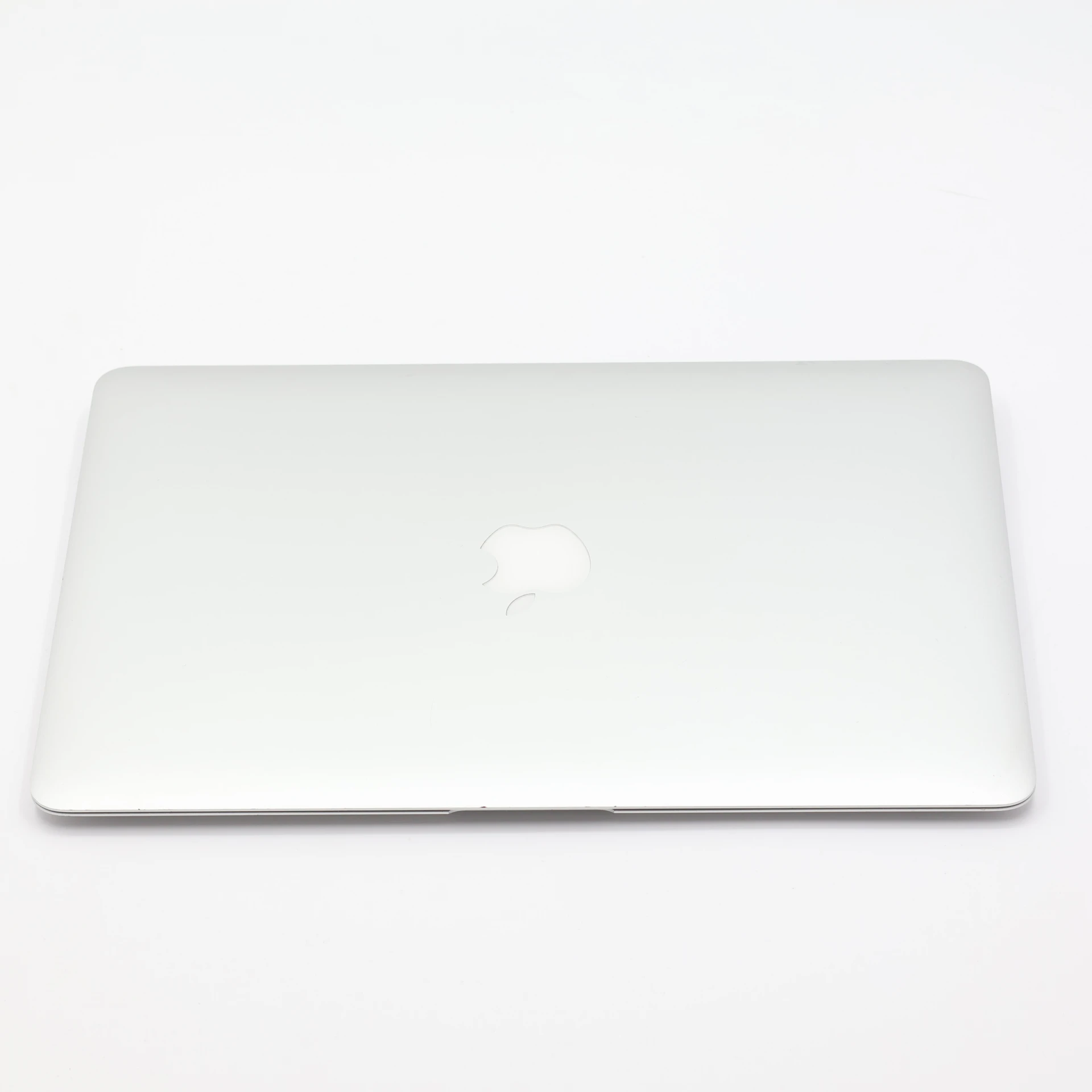 1 év garanciával! Felújított Apple Macbook AIR i5 2015 128 GB Silver