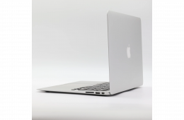 1 év garanciával! Felújított Apple Macbook AIR i5 2015 128 GB Silver