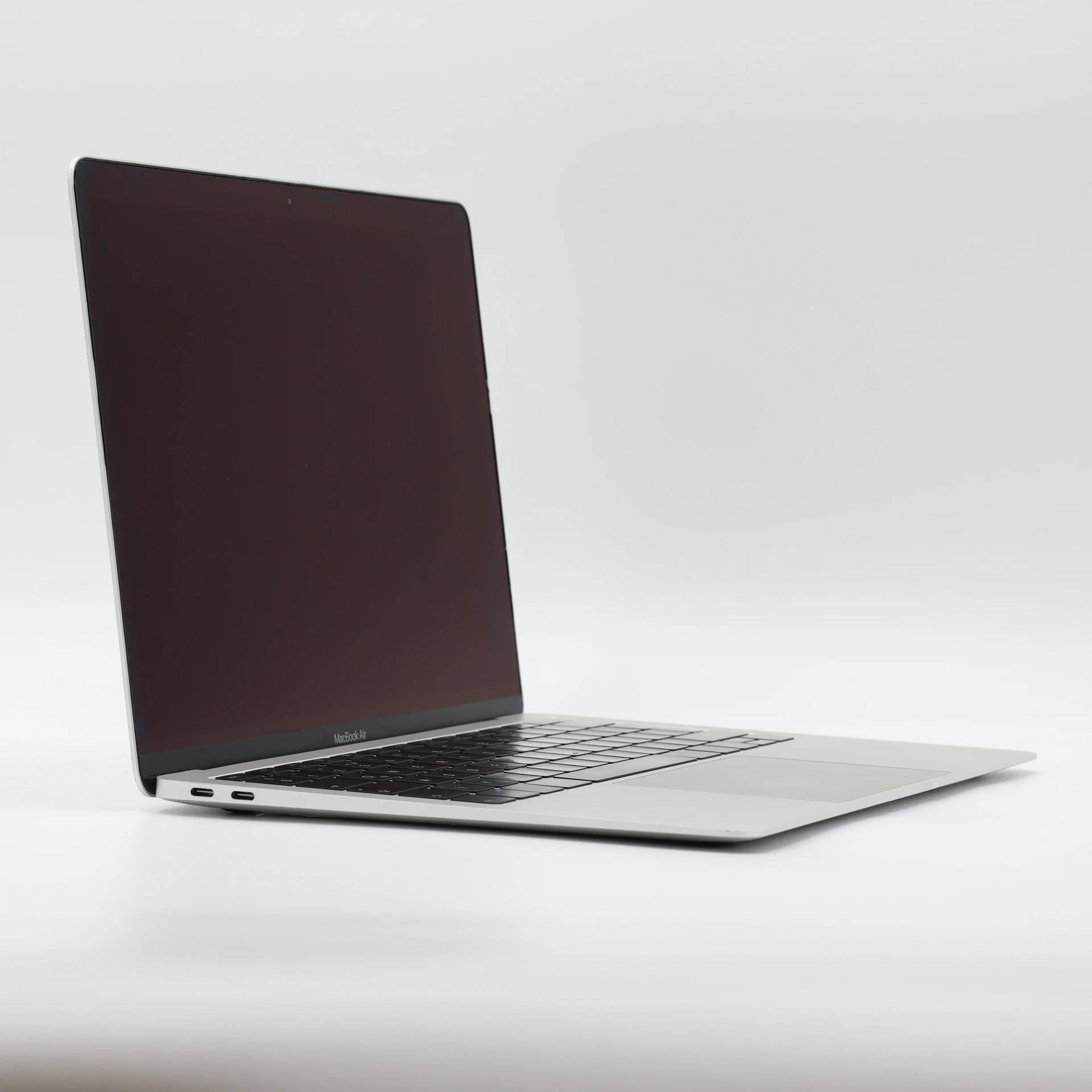 1 év garanciával! Felújított Apple Macbook AIR i5 2018 256 GB Silver