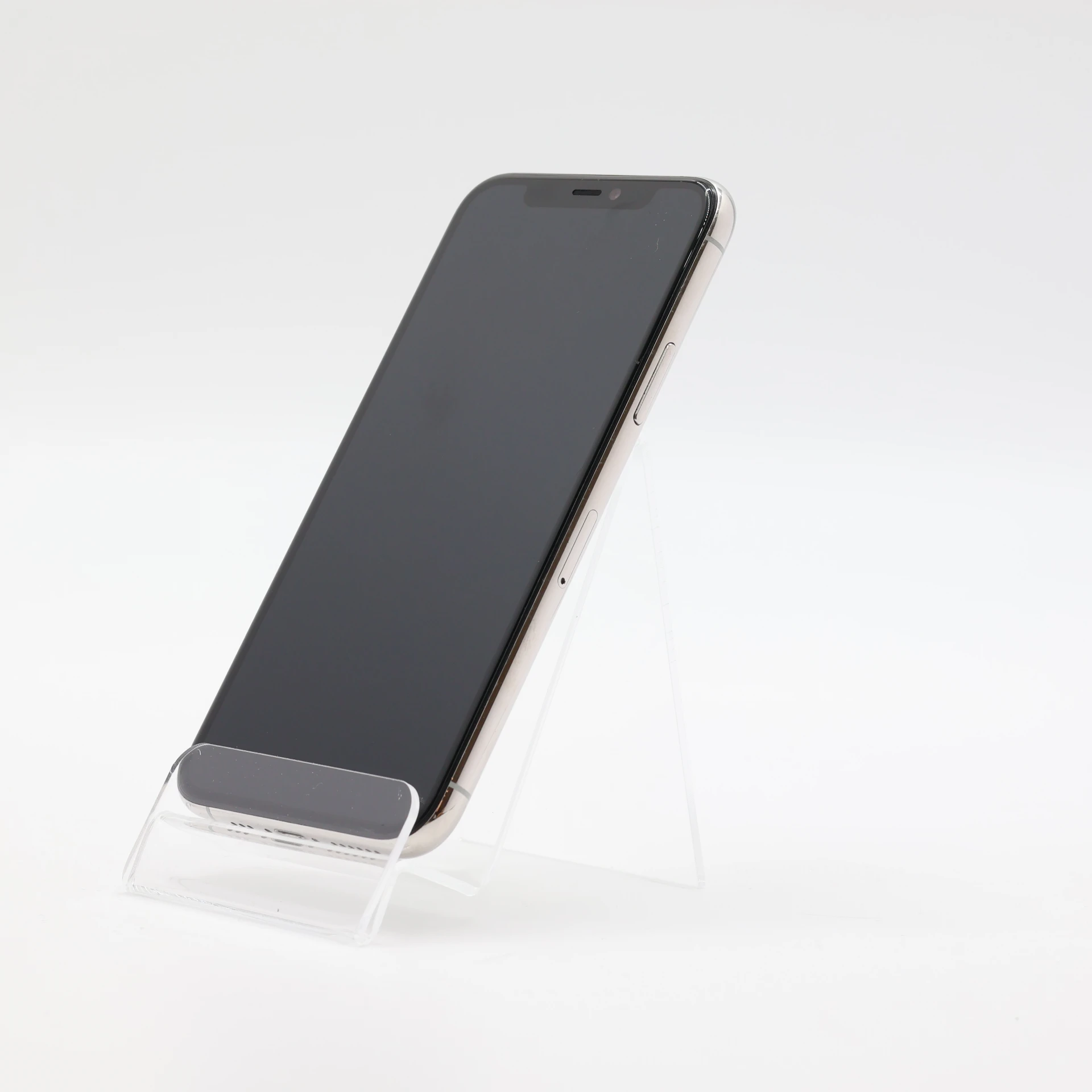 + Ajándékkal és 1 év garanciával! Felújított iPhone 11 Pro 256 GB Silver