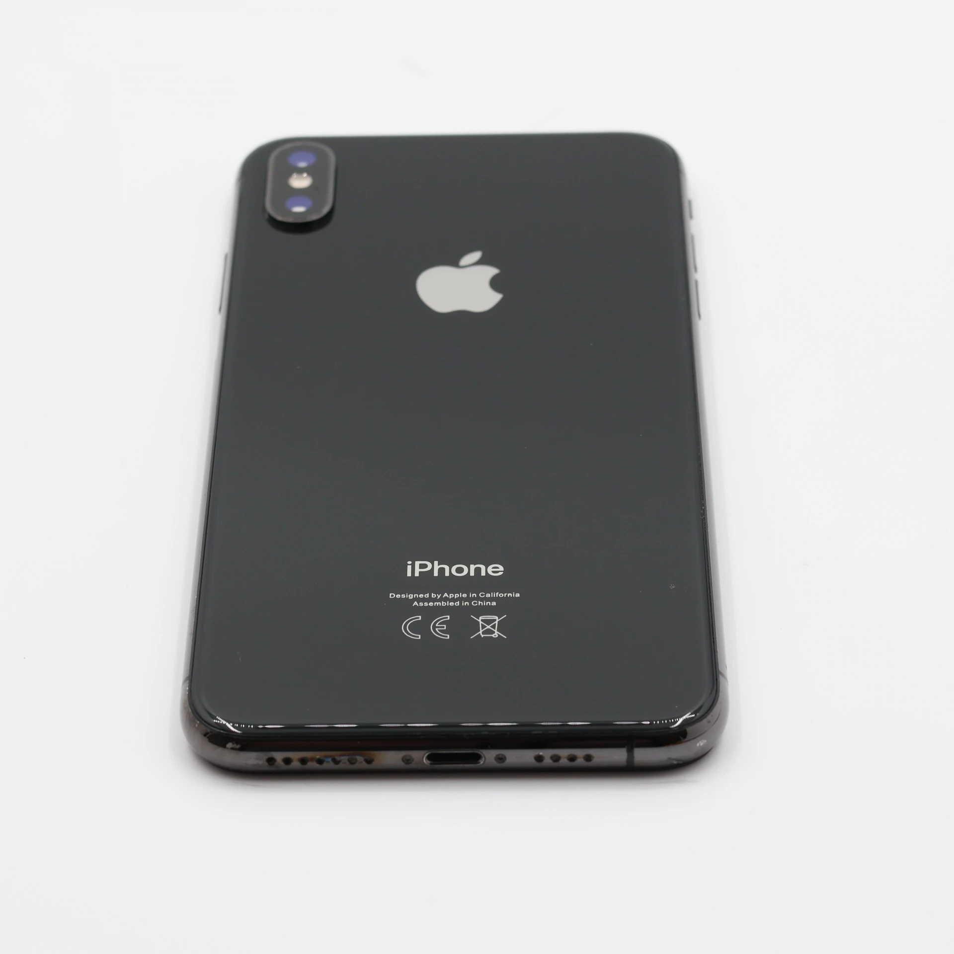 + Ajándékkal és 1 év garanciával! Felújított iPhone XS Max 64 GB Space Gray