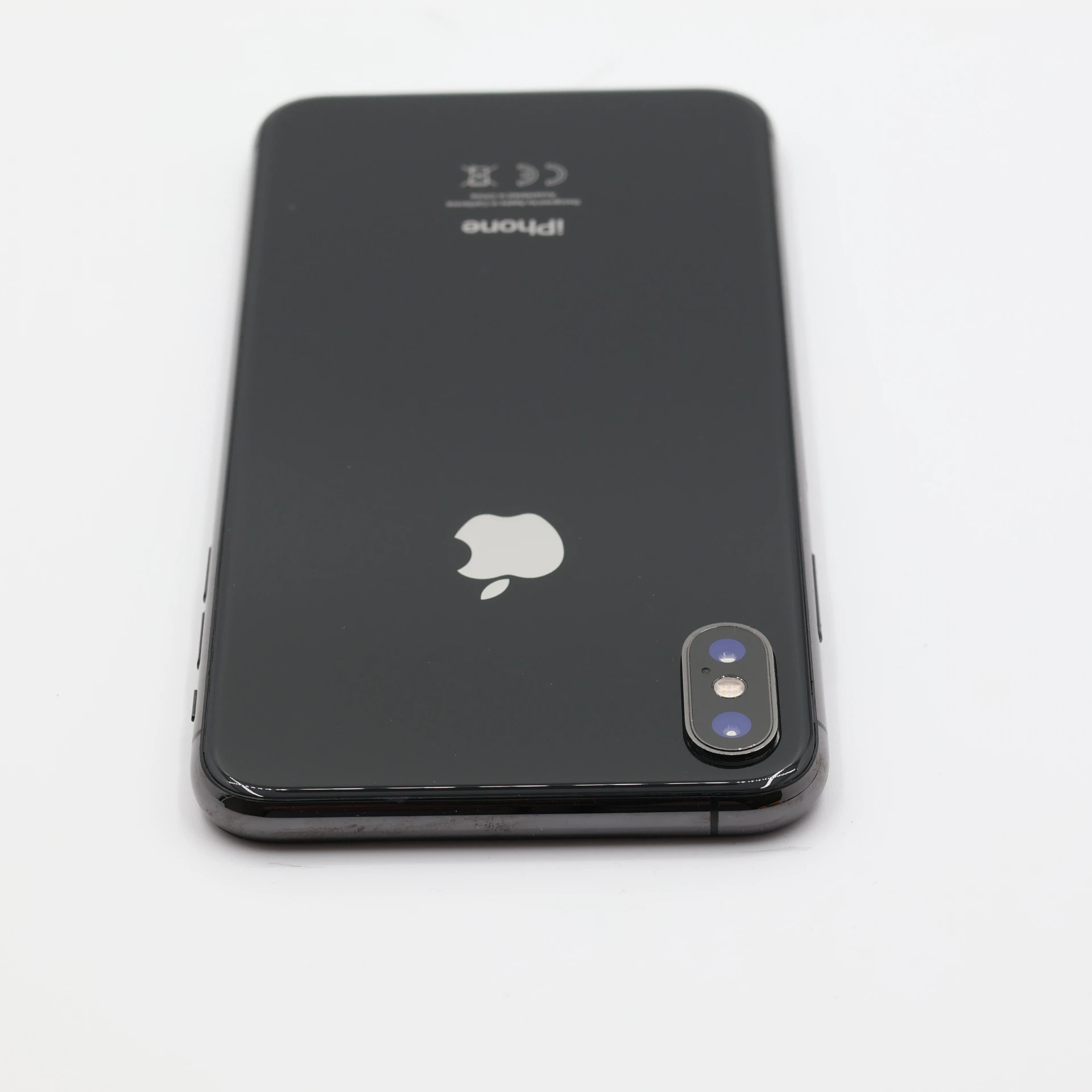 + Ajándékkal és 1 év garanciával! Felújított iPhone XS Max 64 GB Space Gray