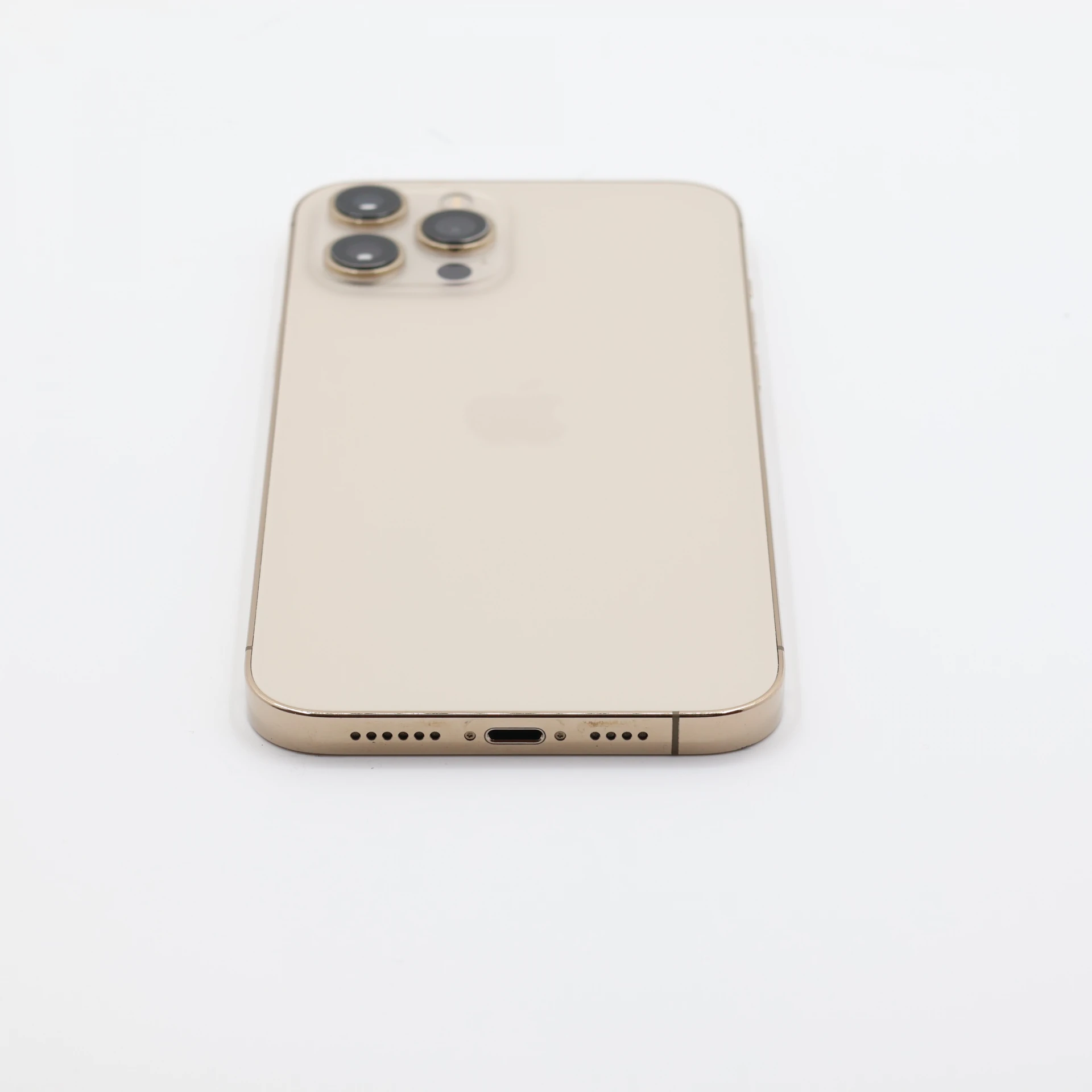 + Ajándékkal és 1 év garanciával! Felújított iPhone 12 Pro Max 128 GB Gold
