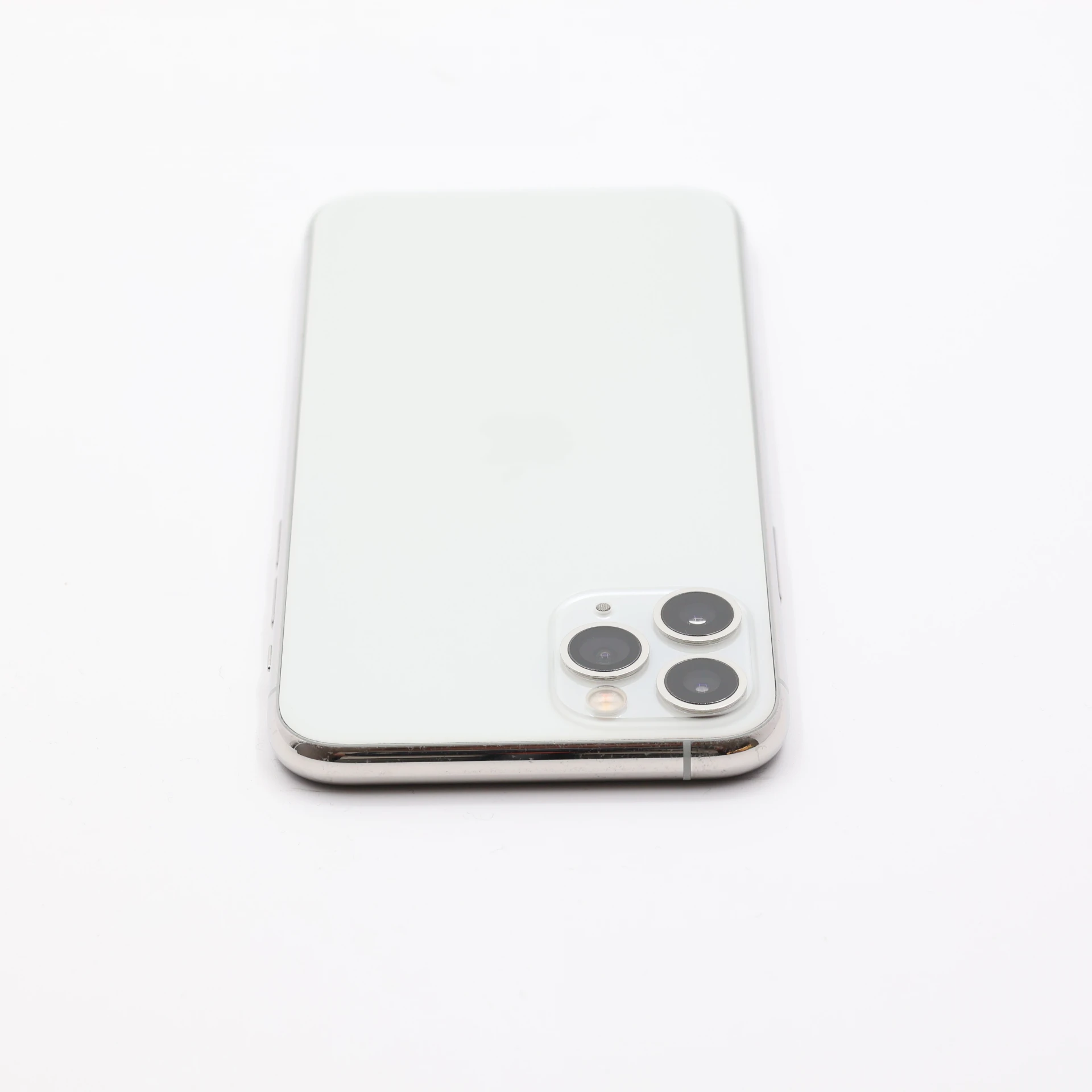 + Ajándékkal és 1 év garanciával! Felújított iPhone 11 Pro 256 GB Silver