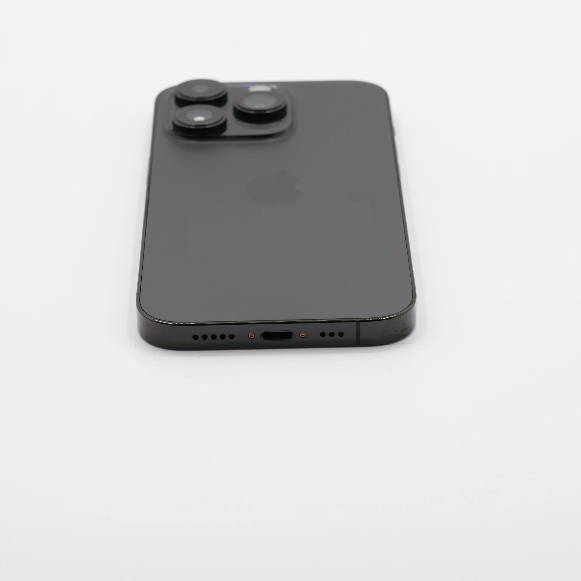 + Ajándékkal és 1 év garanciával! Felújított iPhone 14 Pro 128 GB Graphite