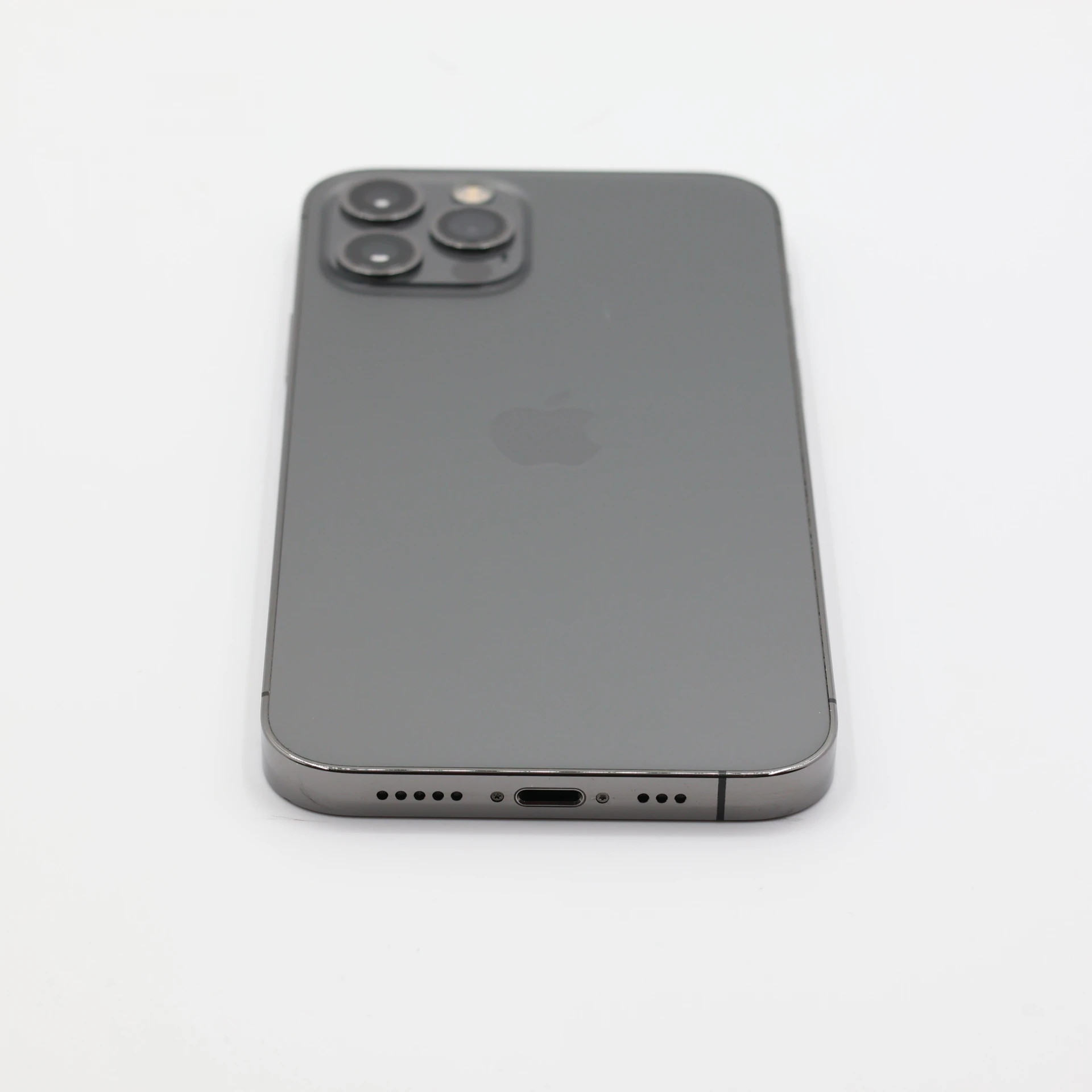 + Ajándékkal és 1 év garanciával! Felújított iPhone 12 Pro 128 GB Graphite