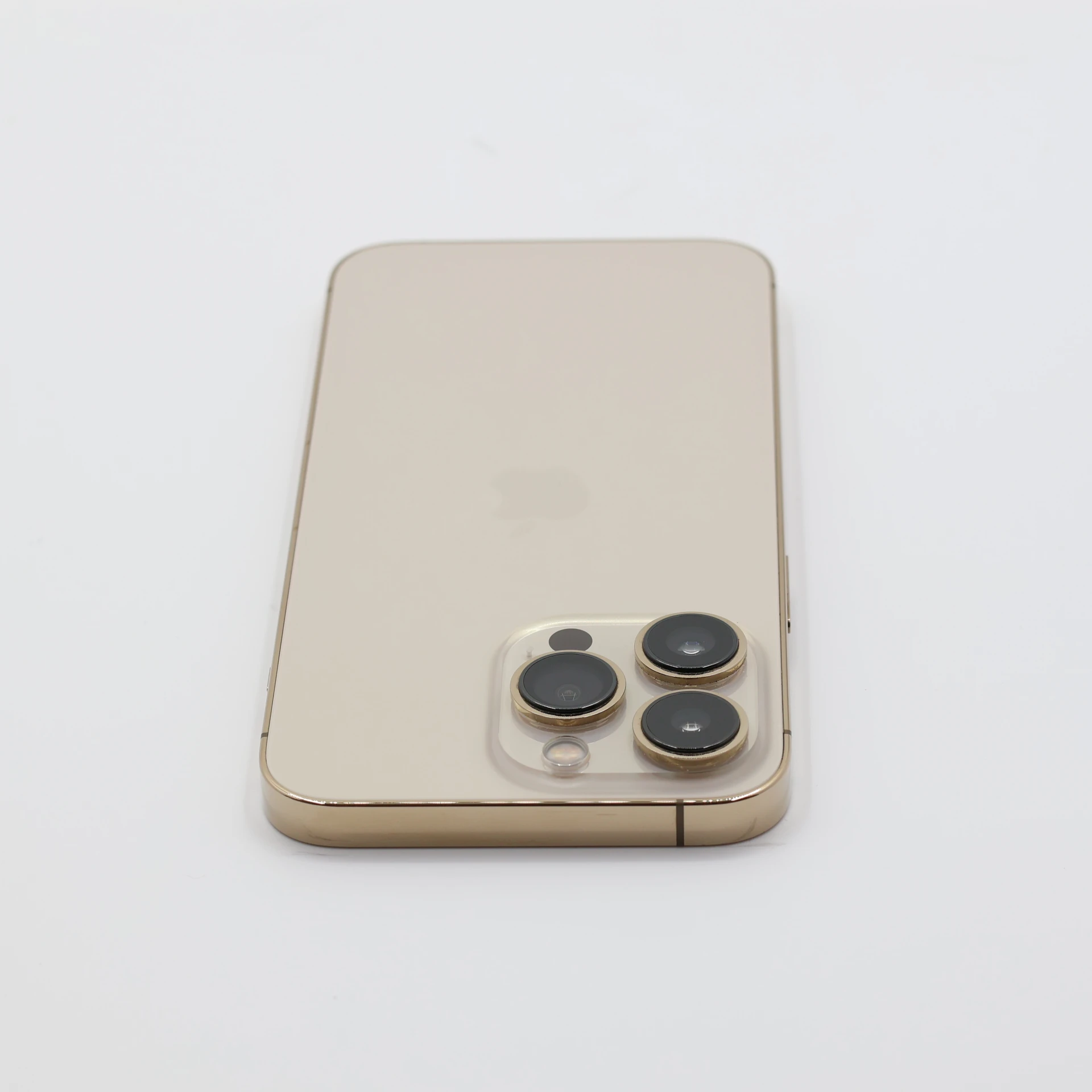 + Ajándékkal és 1 év garanciával! Felújított iPhone 13 Pro 256 GB Gold