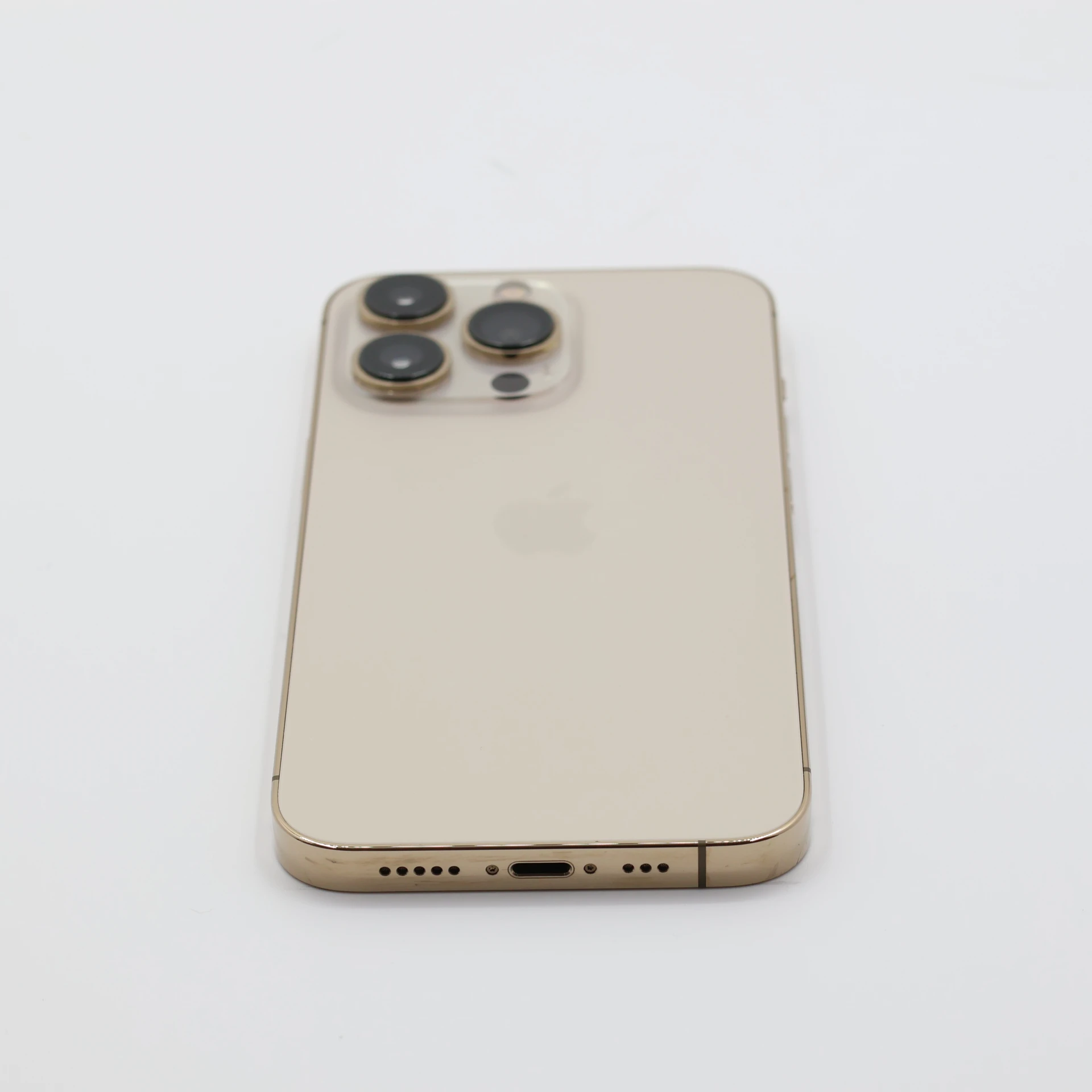 + Ajándékkal és 1 év garanciával! Felújított iPhone 13 Pro 128 GB Gold