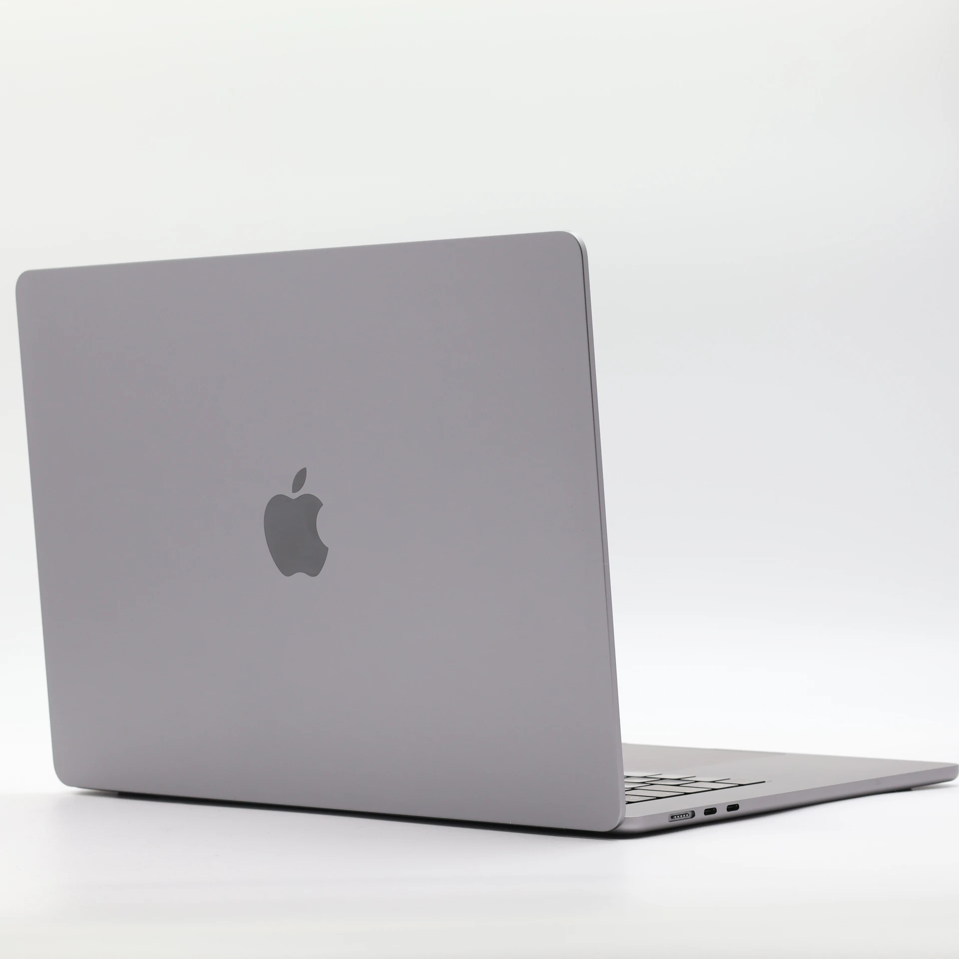1 év garanciával! Felújított Apple Macbook AIR M3 2023 512 GB Space Gray