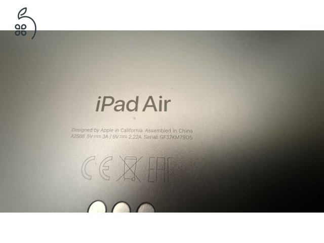 iPad Air 5 wifi 64gb + Apple Pencil 2 + Logitech combo Touch billentyüzet