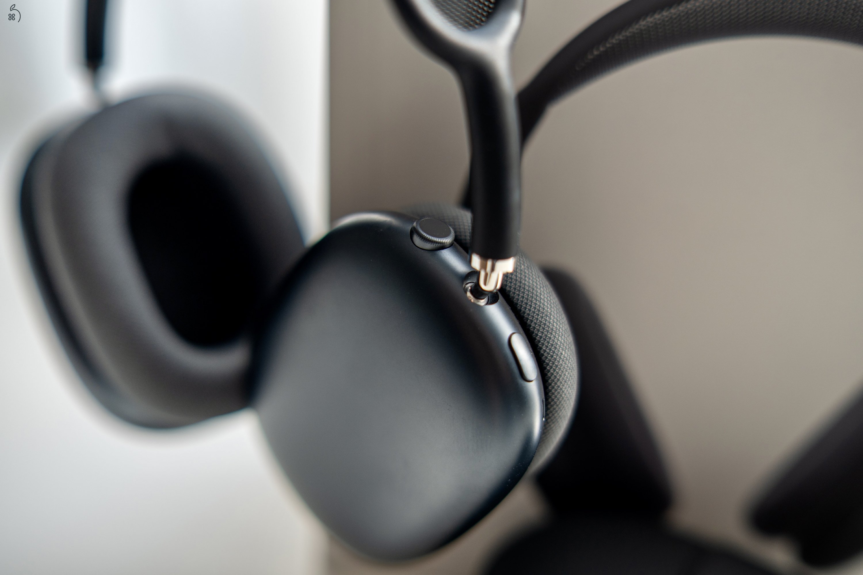 AirPods Max (Midnight, C-Type)
