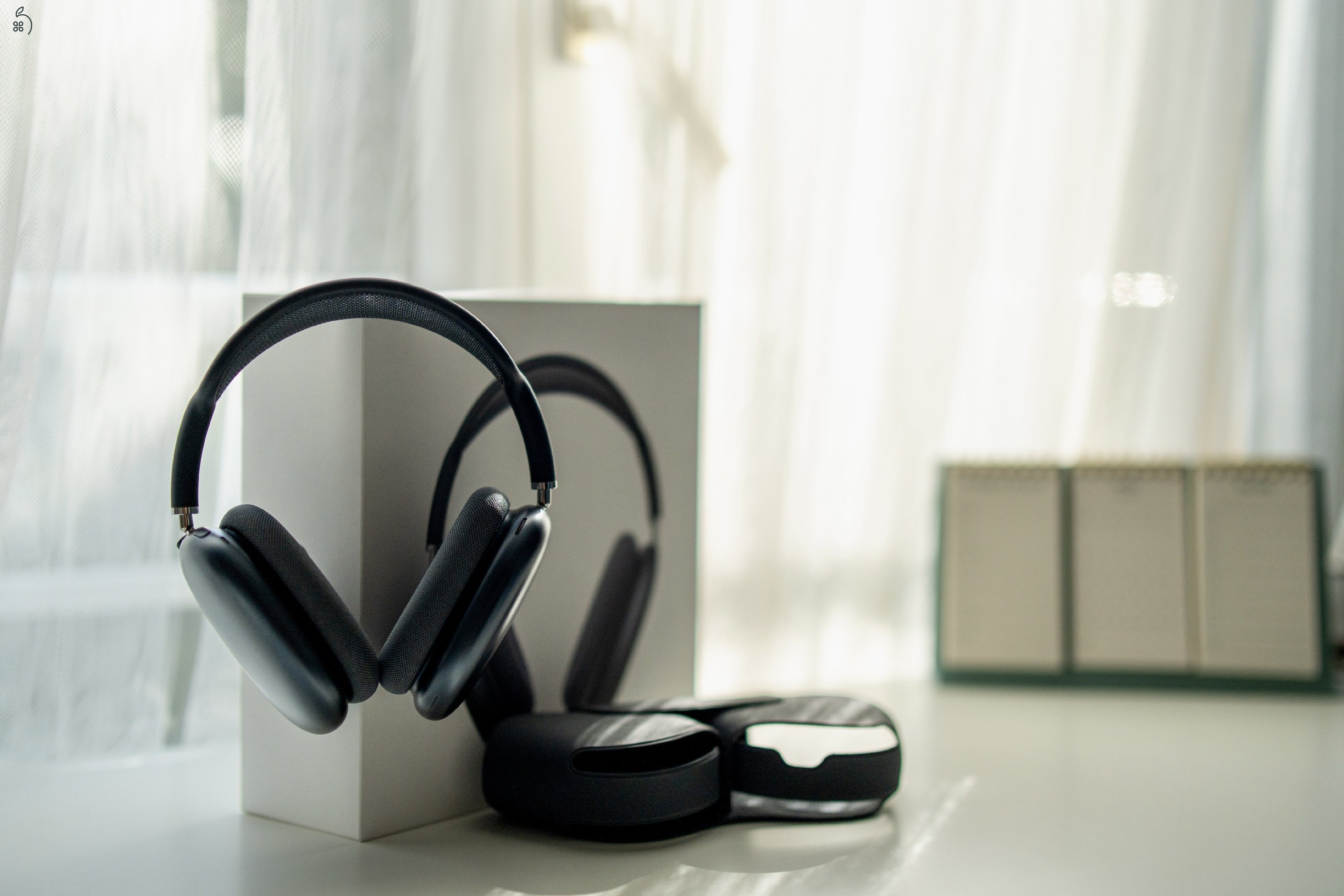 AirPods Max (Midnight, C-Type)