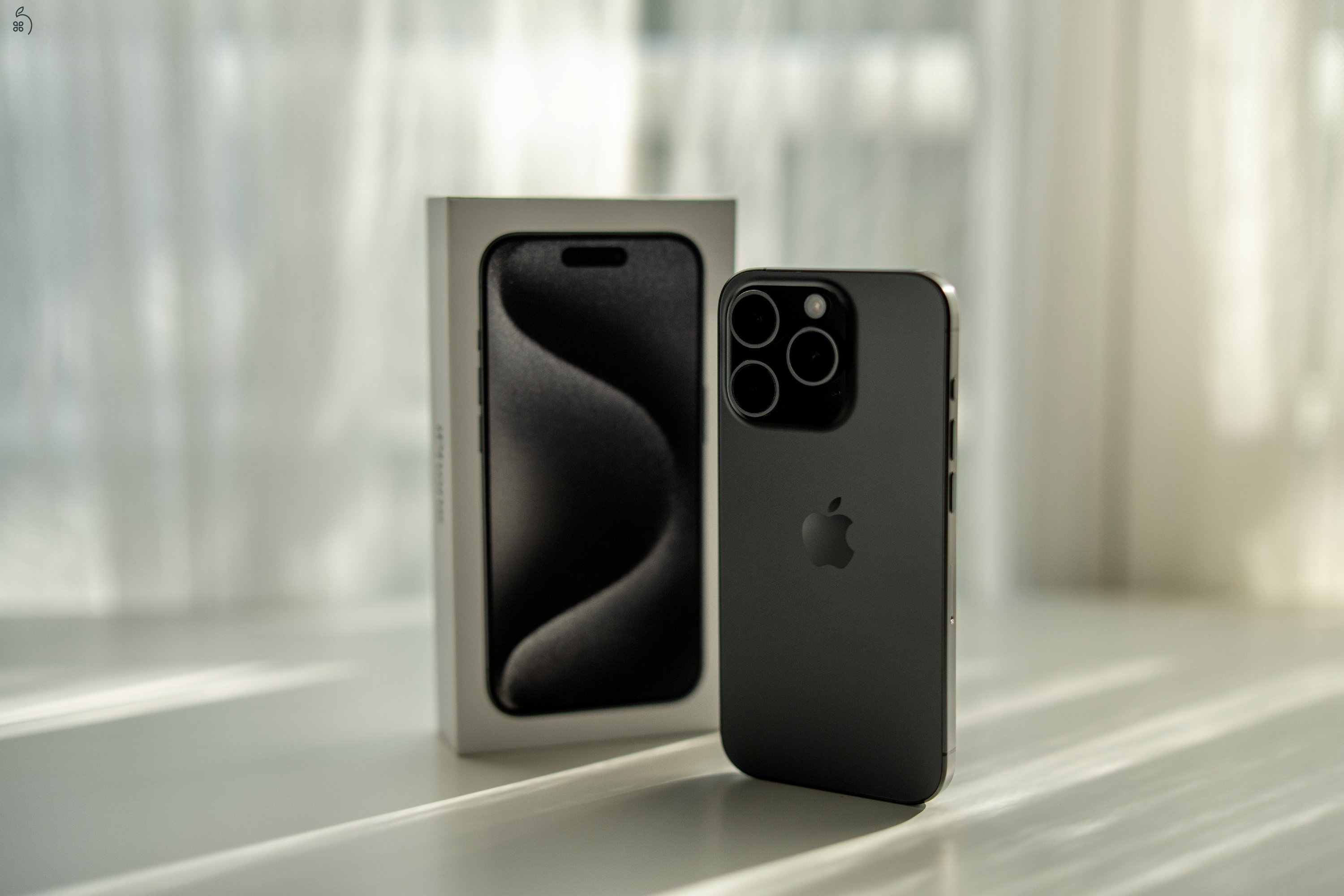 iPhone 15 Pro 128 GB (Black Titanium)