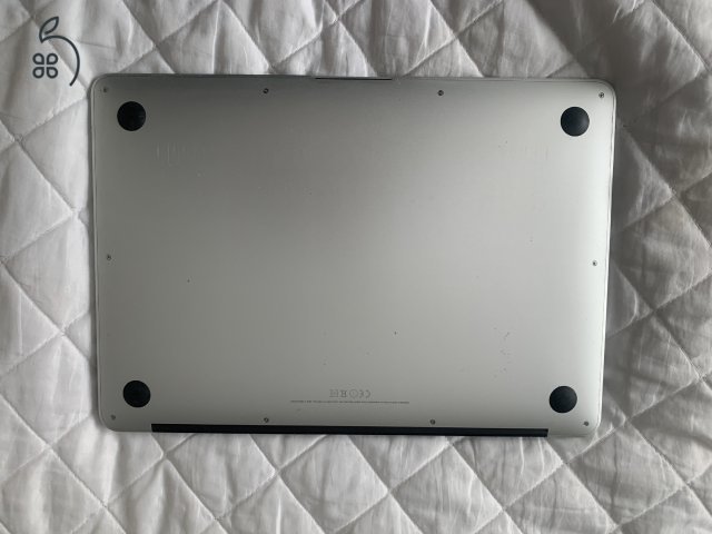 Macbook Air (13 inch, Early 2015)