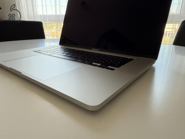 MACBOOK PRO 16 INCH, 2019, i9 INTEL, 16GB, 1TB