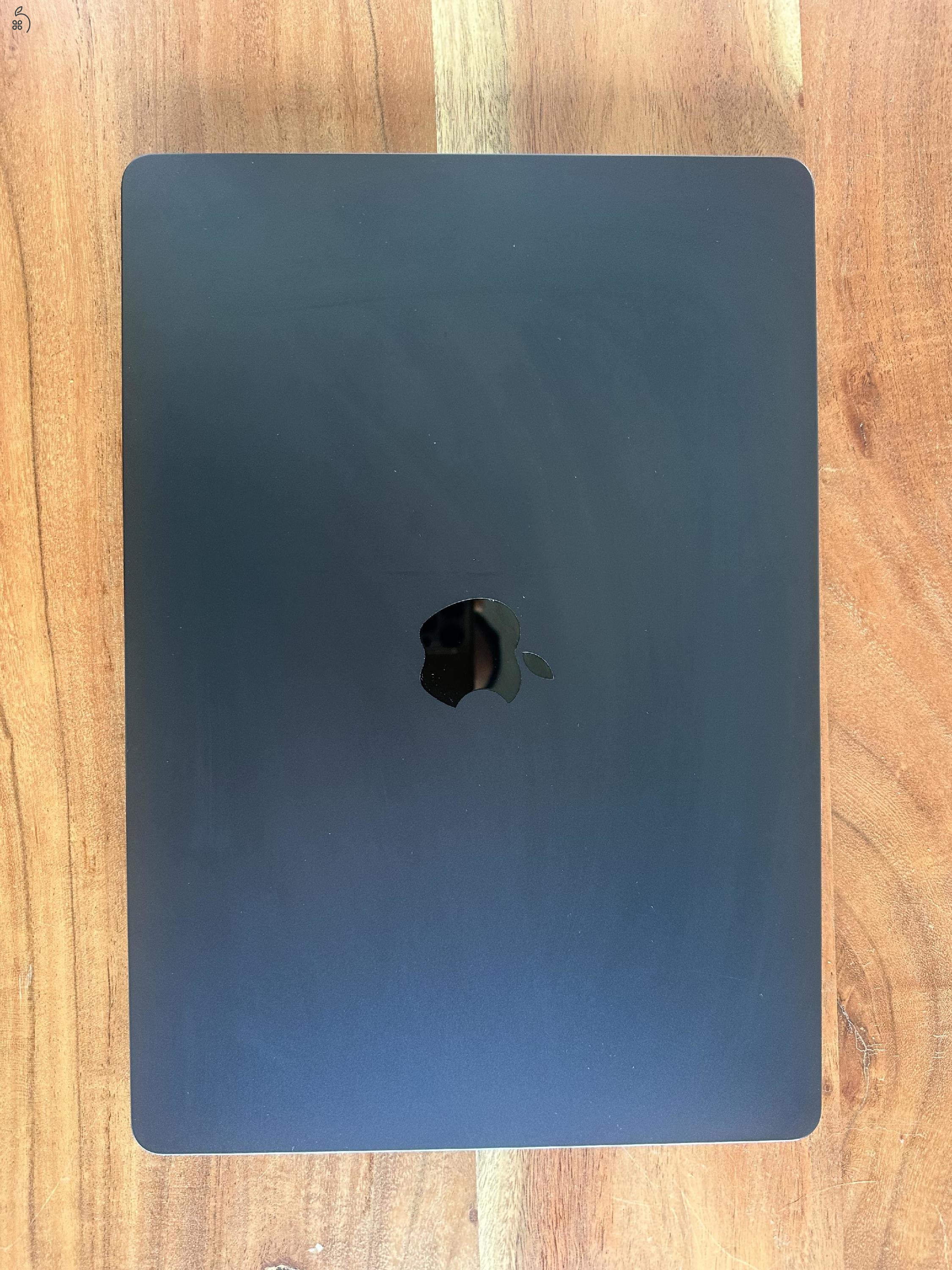 Újszerű Állapotban MacBook Air 15