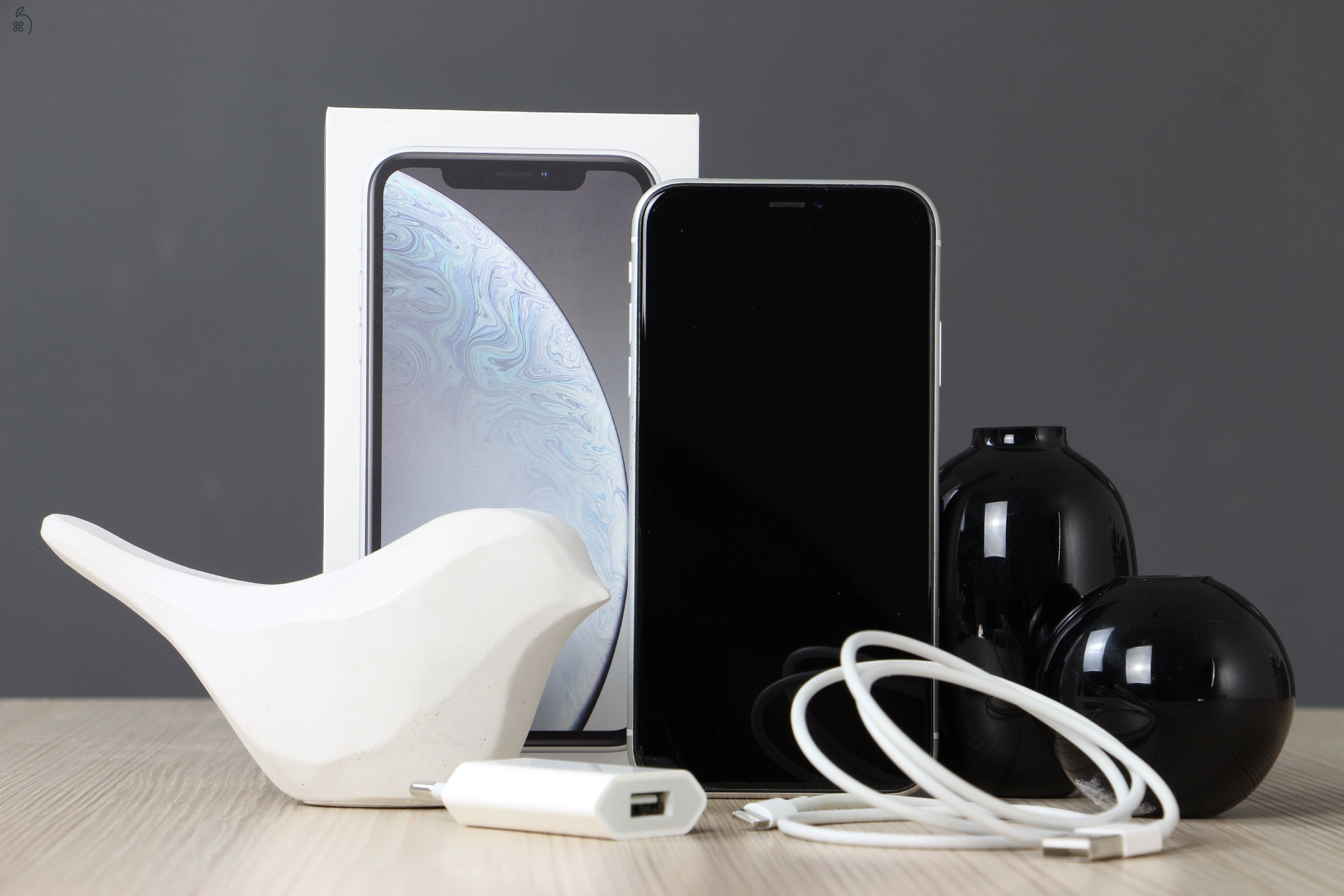 Apple iPhone Xr 64GB White A US-6499