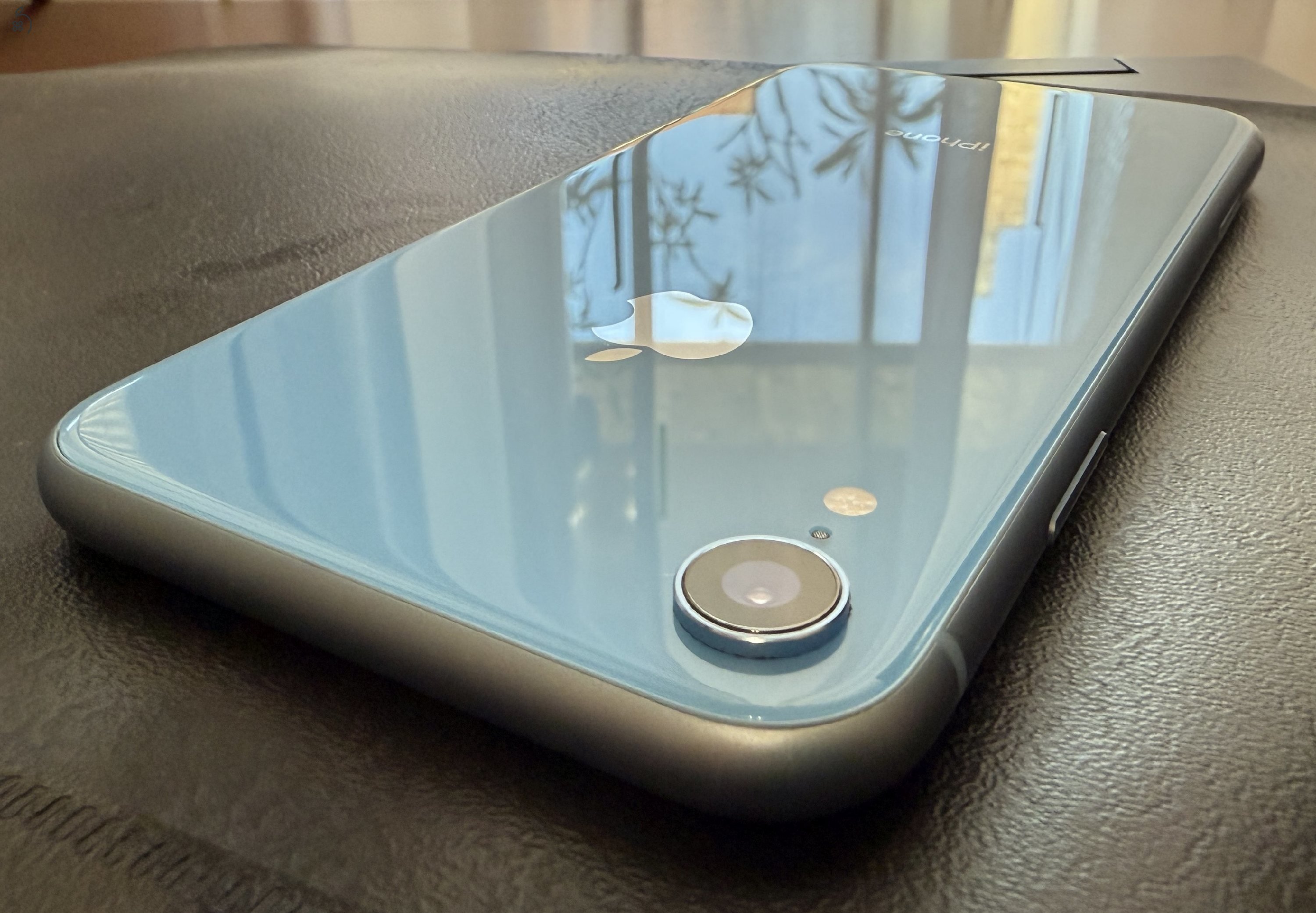 Apple iPhone XR 64GB nagyon szép kártyafüggetlen első tulajtól