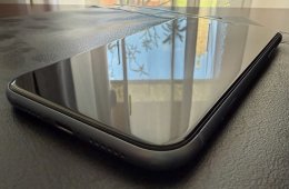 Apple iPhone XR 64GB nagyon szép kártyafüggetlen első tulajtól