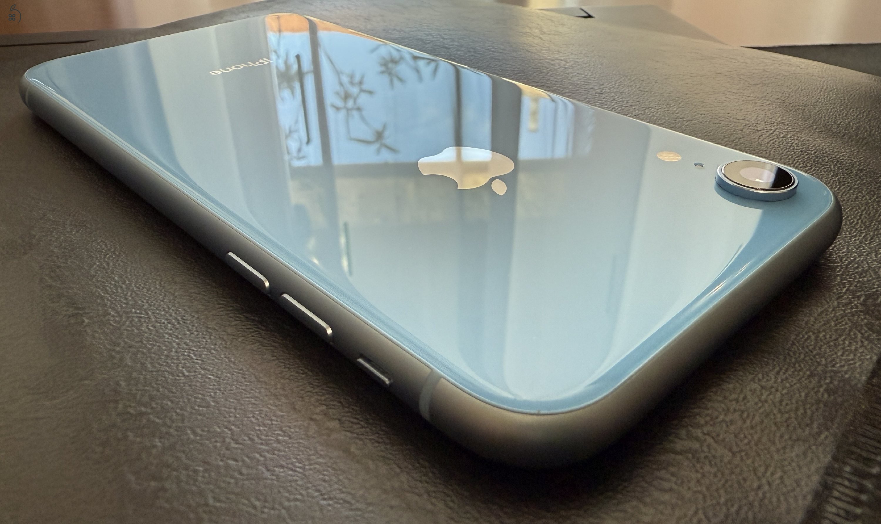 Apple iPhone XR 64GB nagyon szép kártyafüggetlen első tulajtól