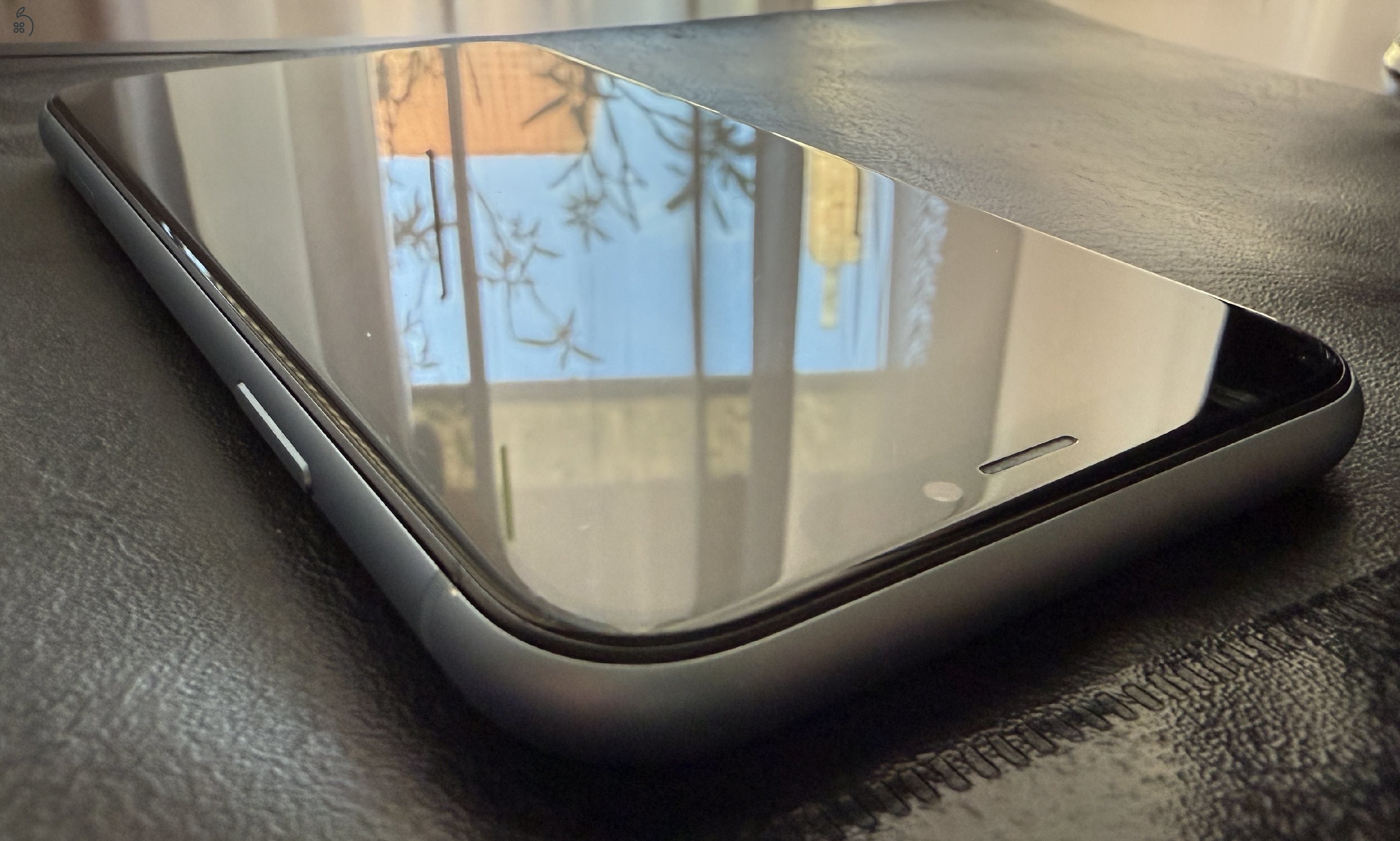 Apple iPhone XR 64GB nagyon szép kártyafüggetlen első tulajtól