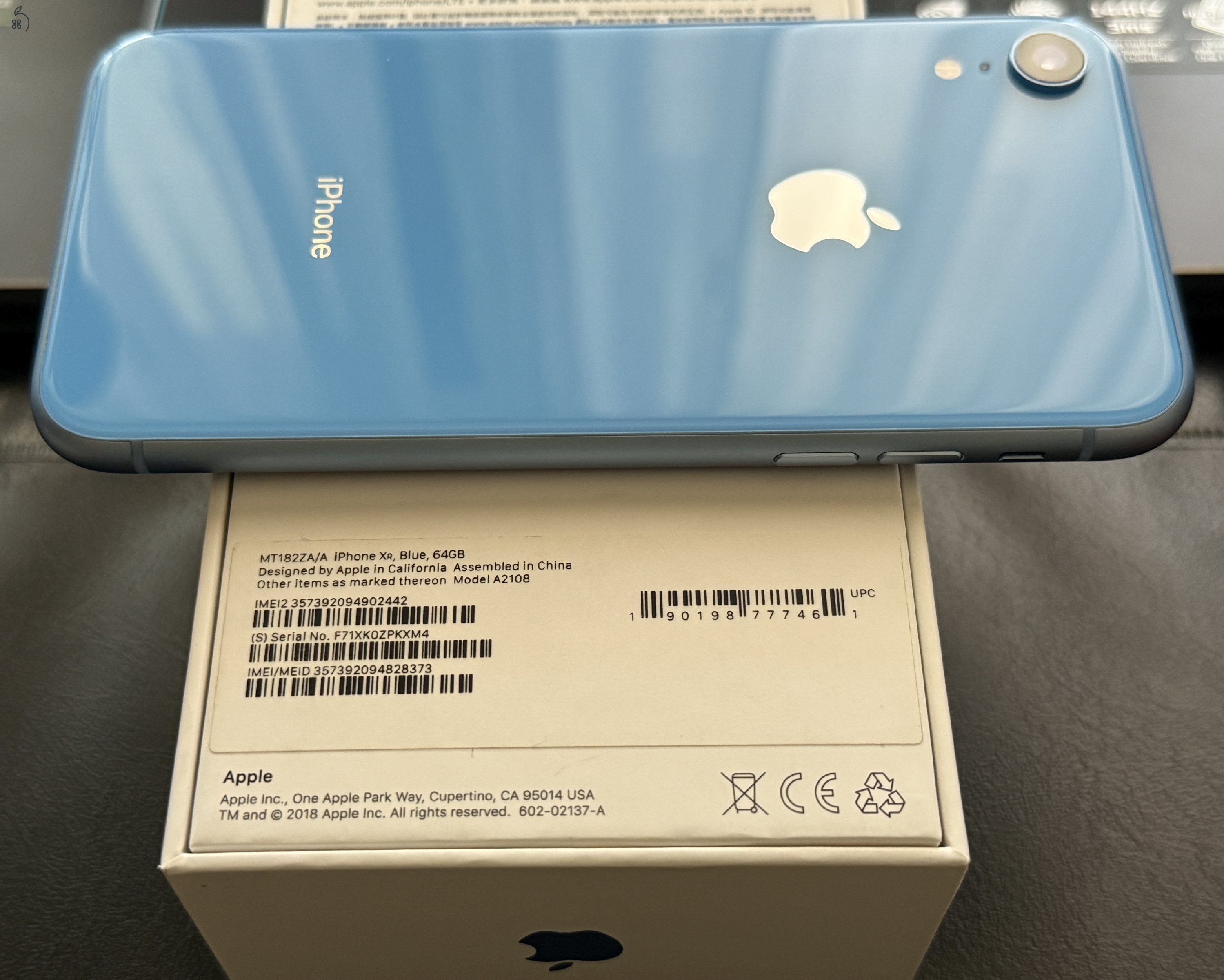 Apple iPhone XR 64GB nagyon szép kártyafüggetlen első tulajtól