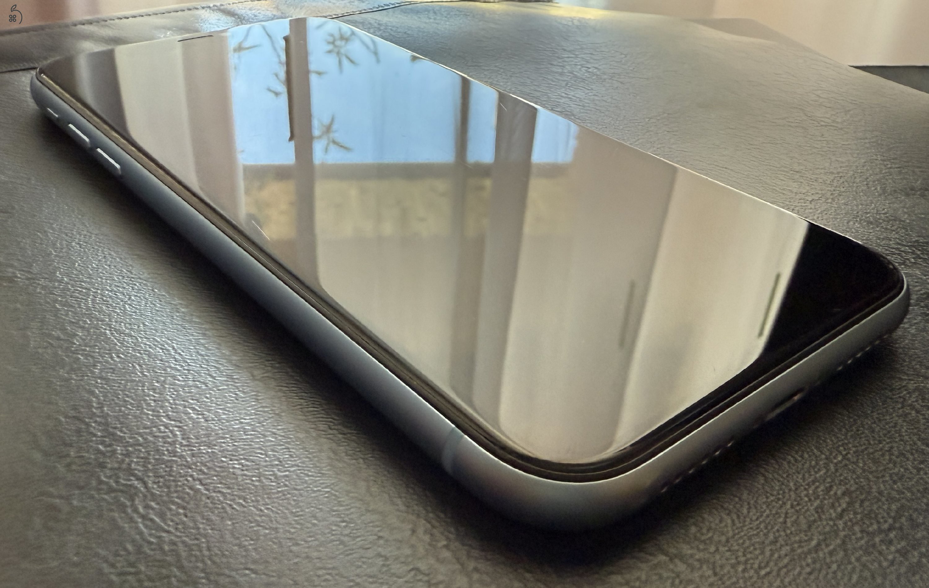 Apple iPhone XR 64GB nagyon szép kártyafüggetlen első tulajtól