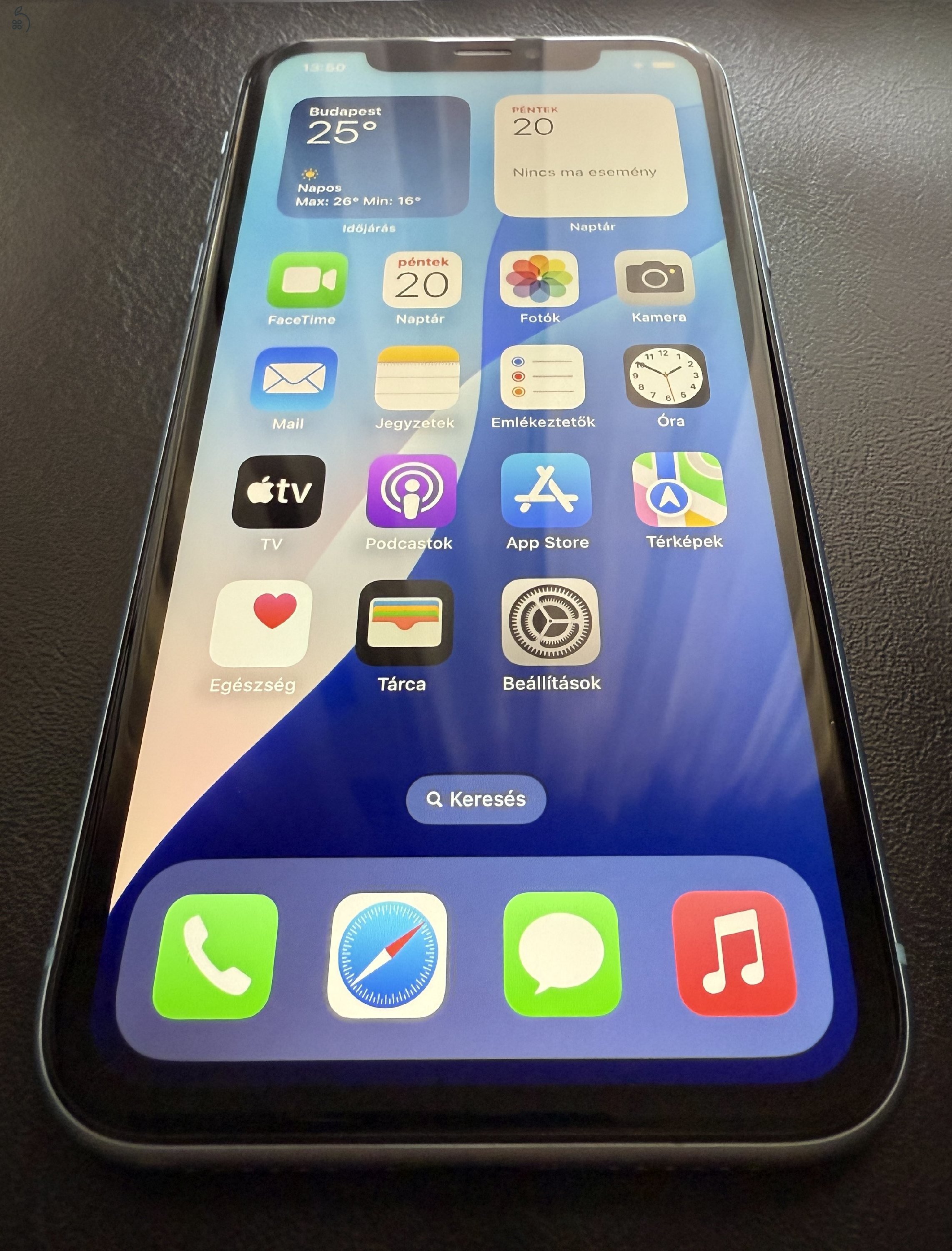 Apple iPhone XR 64GB nagyon szép kártyafüggetlen első tulajtól