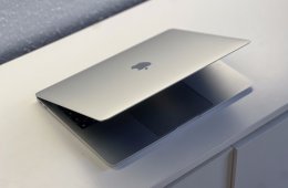 MacBook Air 2020 13 256GB 2 ÉV Garanciával Számlával