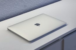 MacBook Air 2020 13 256GB 2 ÉV Garanciával Számlával