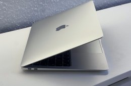 MacBook Air 2020 13 256GB 2 ÉV Garanciával Számlával