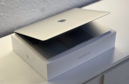 MacBook Air 2020 13 M1 256GB 2 ÉV Garanciával Számlával