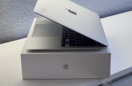 MacBook Air 2020 13 M1 256GB 2 ÉV Garanciával Számlával