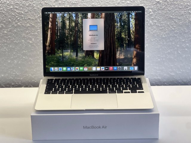 MacBook Air 2020 13 M1 256GB 2 ÉV Garanciával Számlával