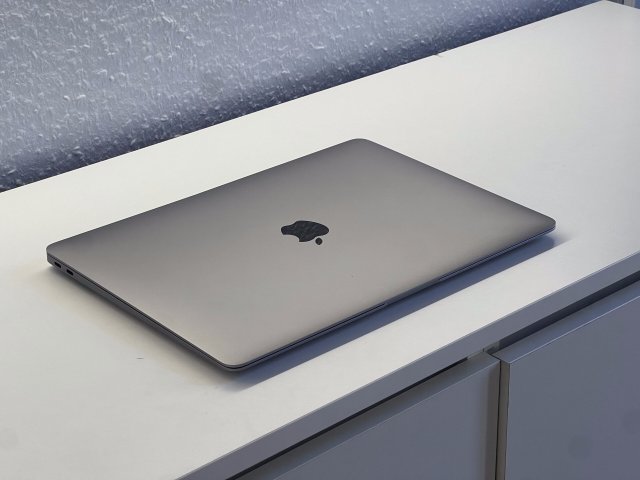 MacBook Air 2020 13 M1 256GB 2 ÉV Garanciával Számlával Aksi 97%