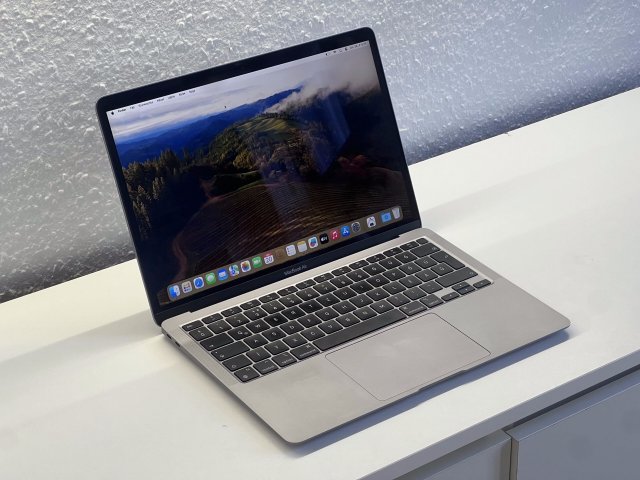 MacBook Air 2020 13 M1 256GB 2 ÉV Garanciával Számlával Aksi 97%