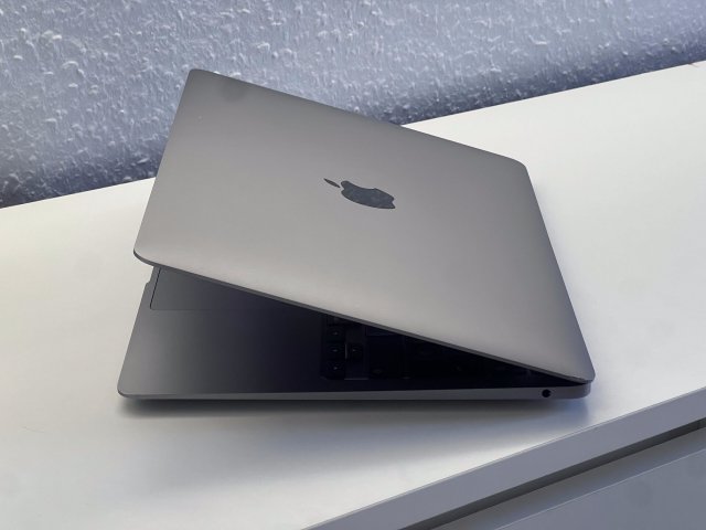 MacBook Air 2020 13 M1 256GB 2 ÉV Garanciával Számlával Aksi 97%