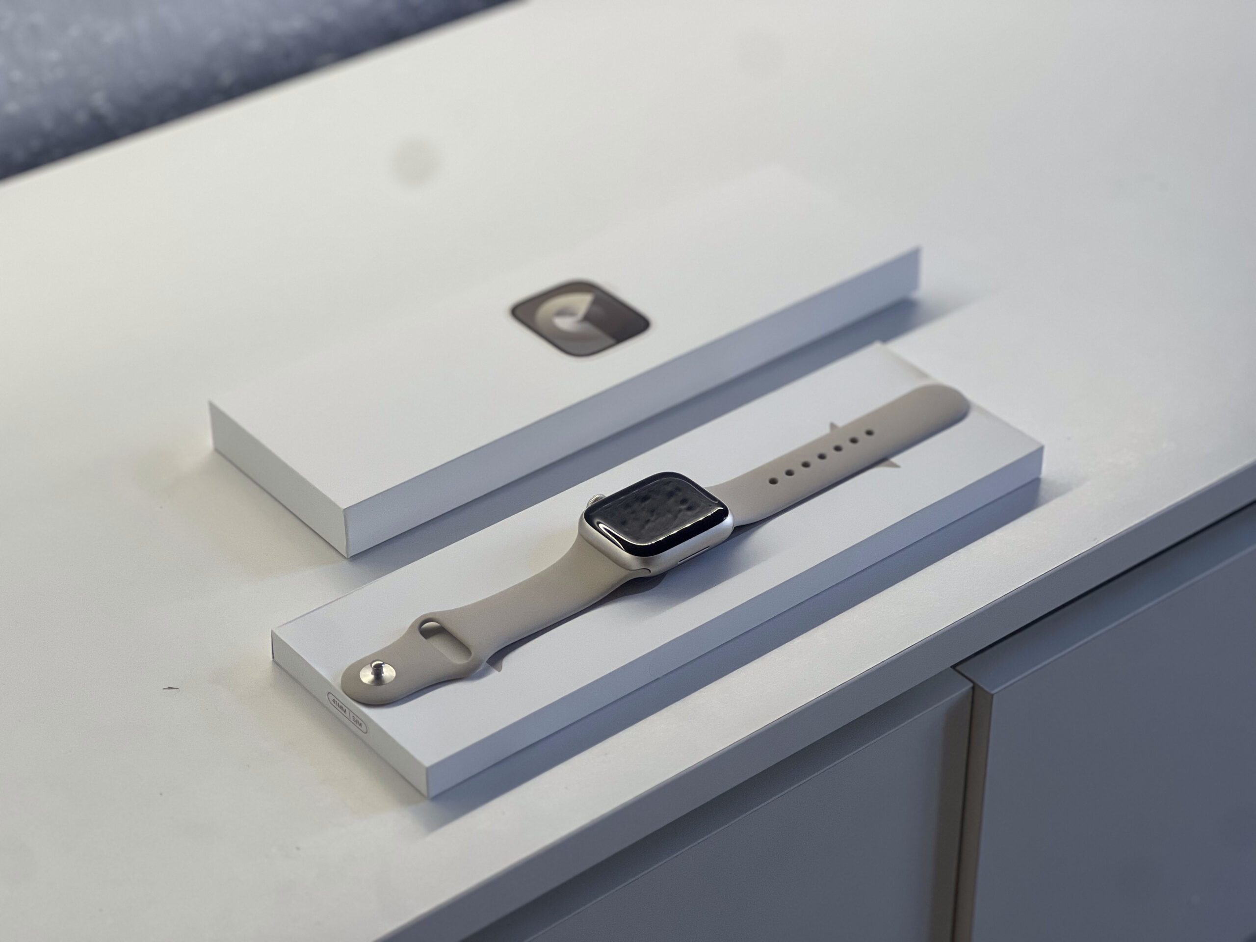 Apple Watch S9 Starlight 41MM 2 ÉV Garanciával Számlával Aksi 96%