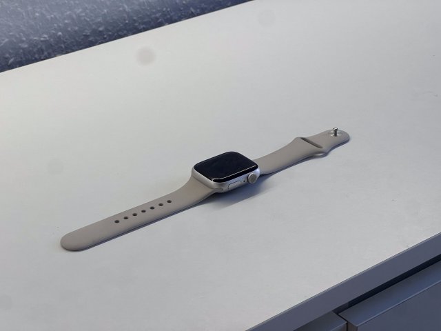 Apple Watch S8 Silver 41MM 2 ÉV Garanciával Számlával Aksi 94%
