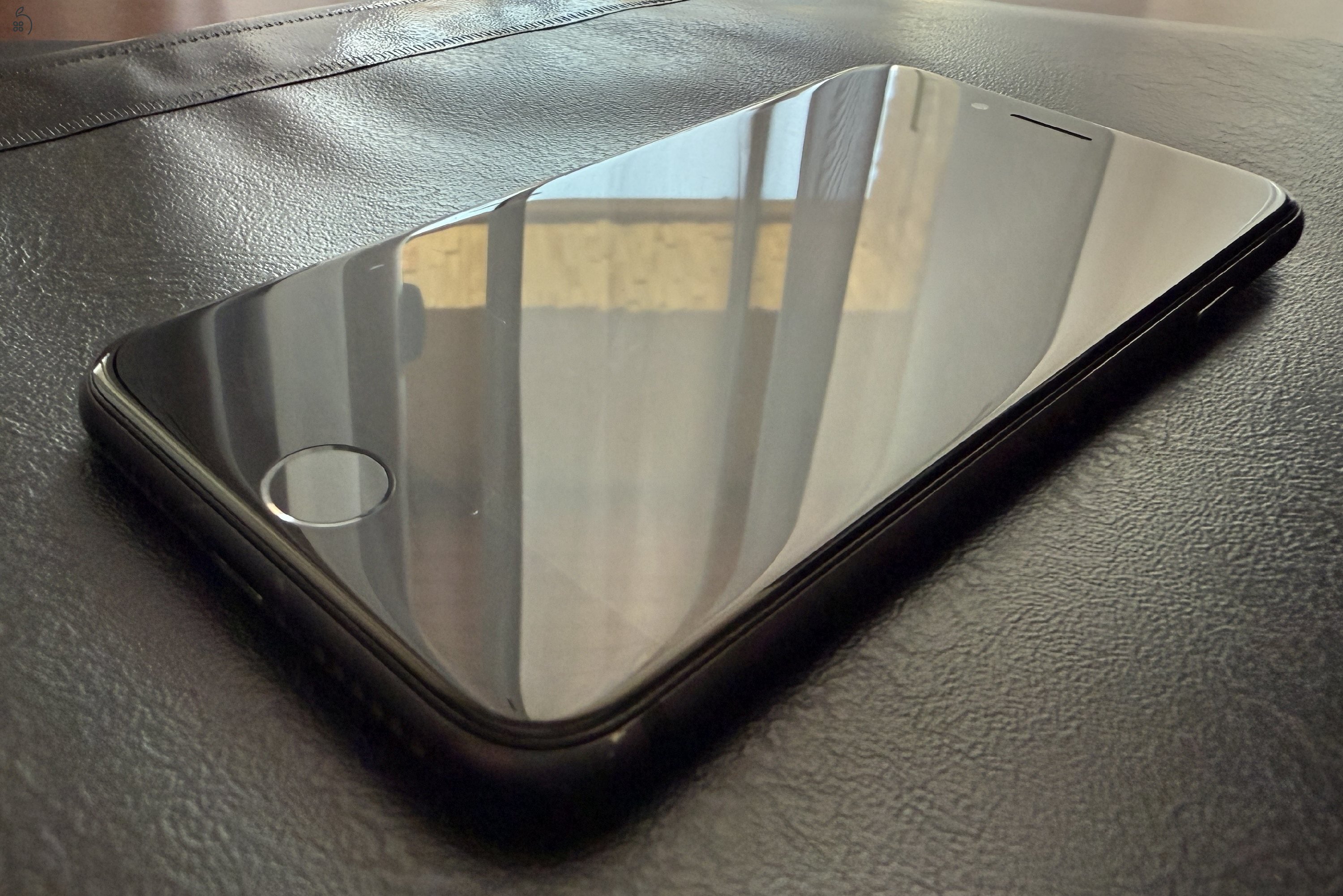 Apple iPhone 8 64GB szép kártyafüggetlen 
