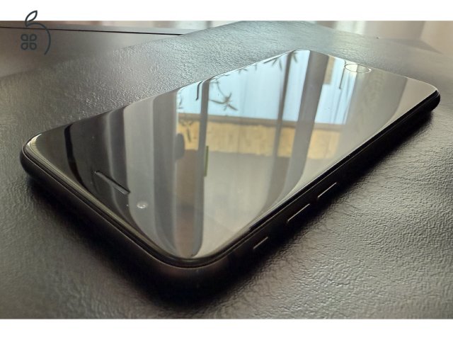 Apple iPhone 8 64GB szép kártyafüggetlen 