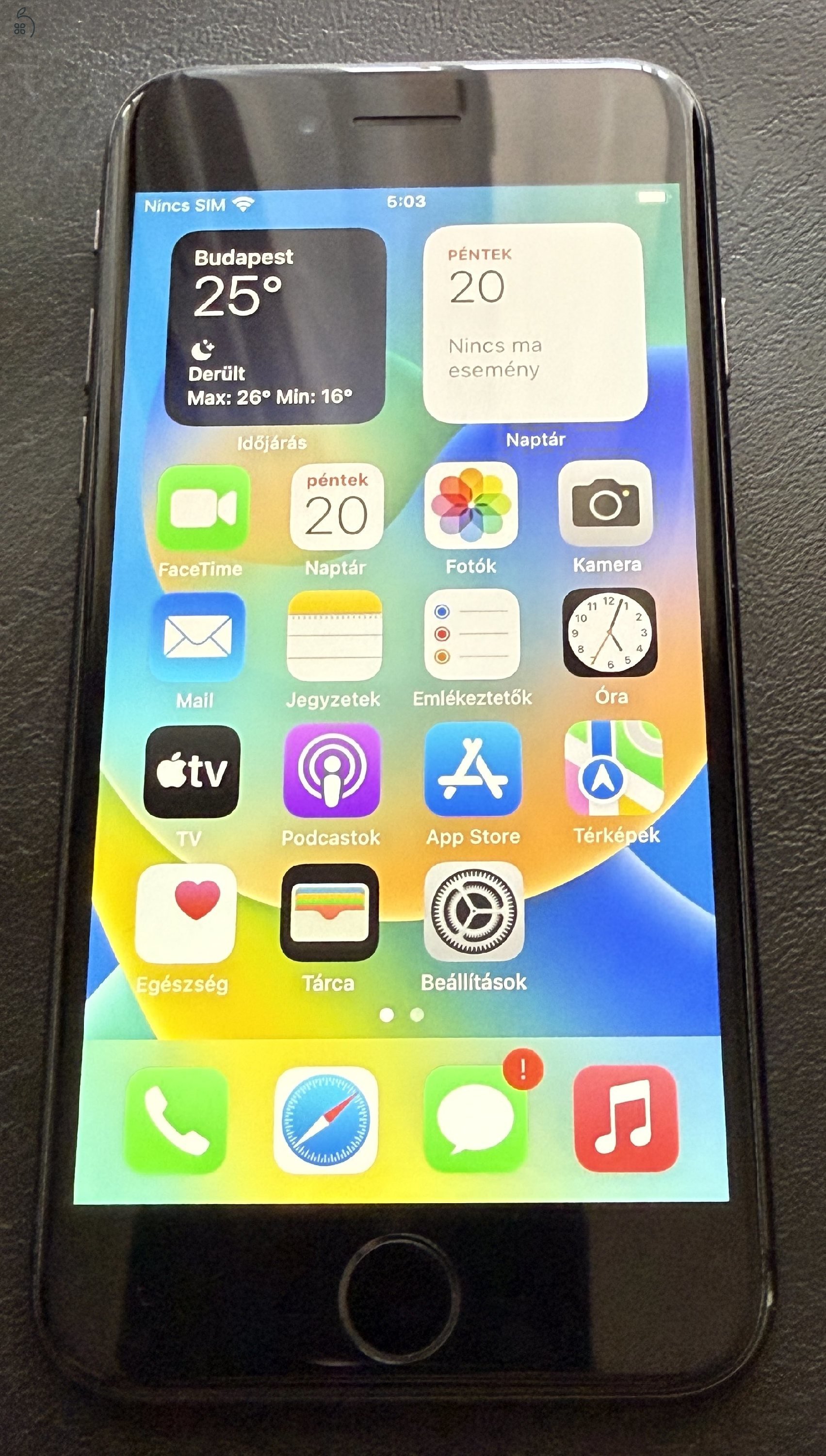 Apple iPhone 8 64GB szép kártyafüggetlen 